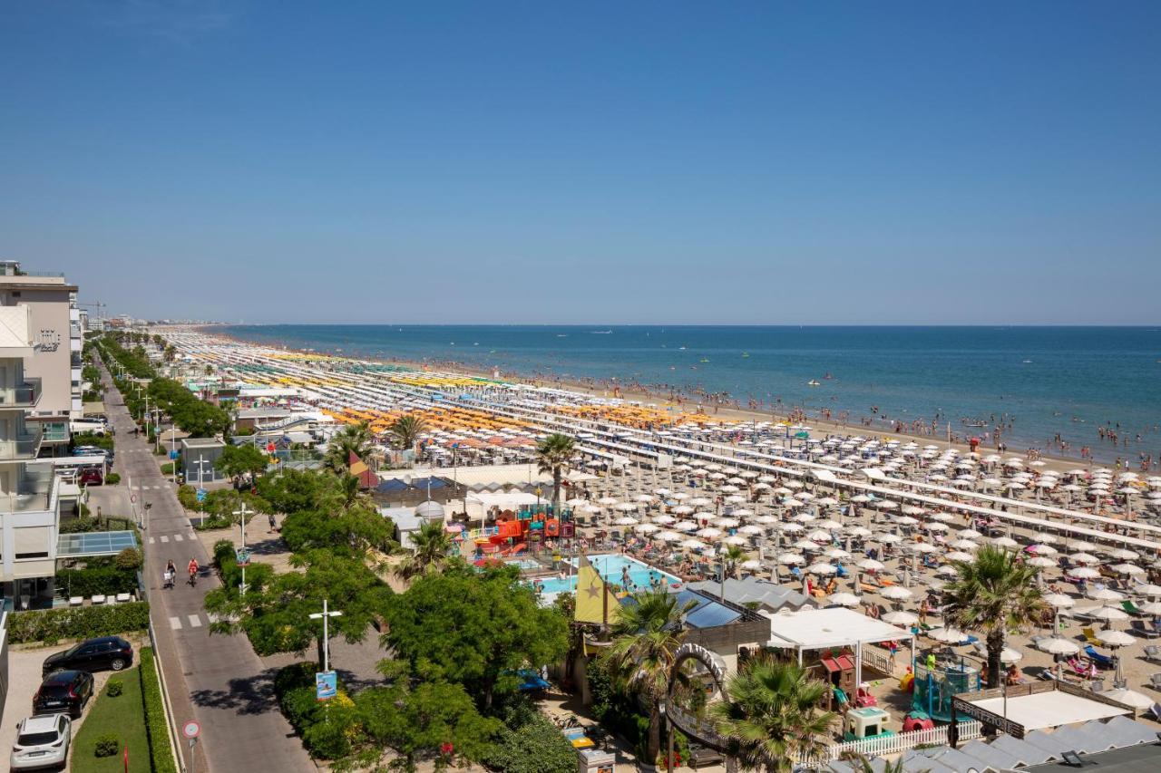 Hotel Des Nations - Vintage Hotel Sul Mare Riccione Extérieur photo